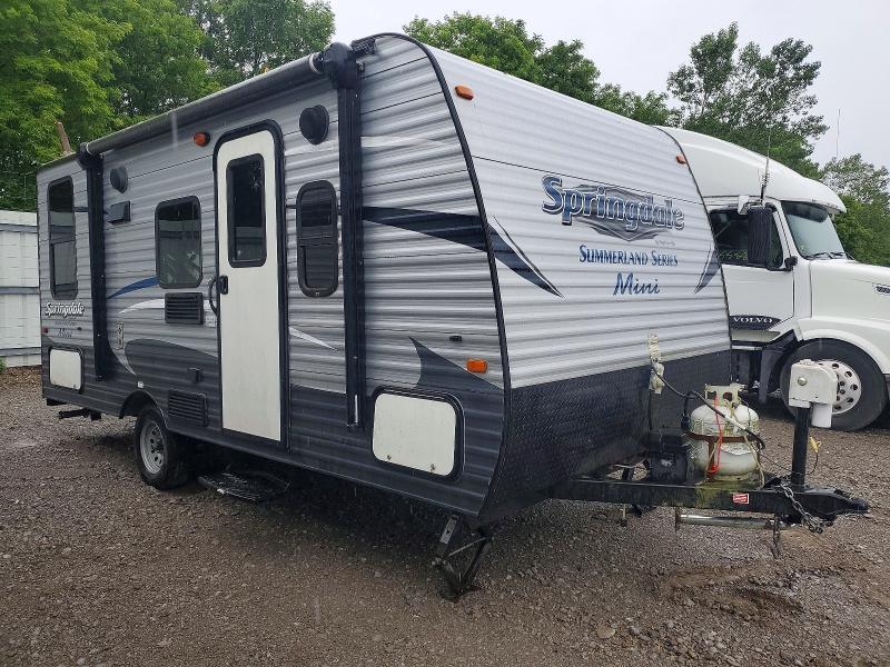 58722756 :رقم المزاد ، 4YDT17519HW154121 vin ، 2017 Keystone Rv Summerland Mini Seri مزاد بيع