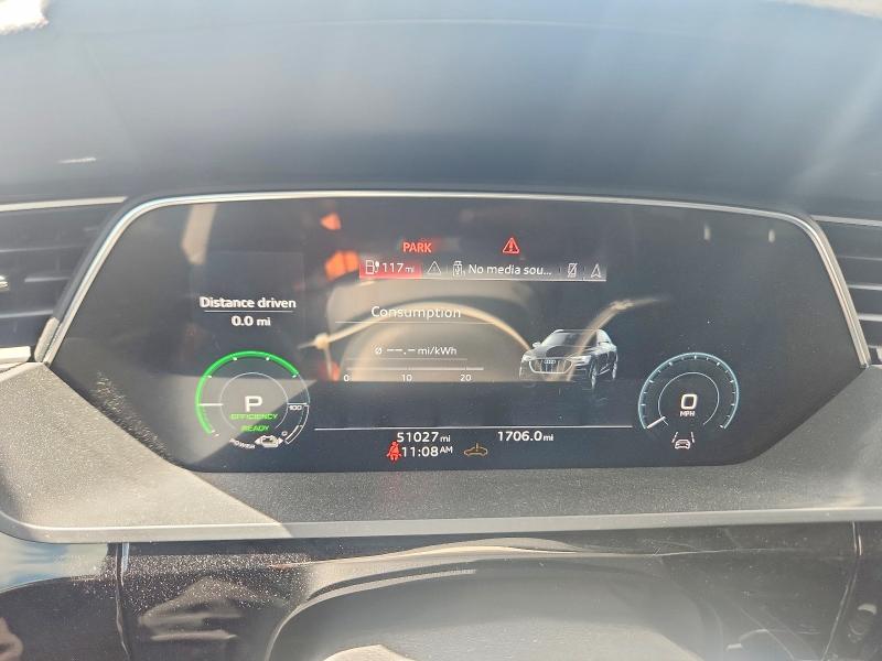 2022 Audi E-tron მანქანა იყიდება აუქციონზე, vin: WA12AAGE8NB028552, აუქციონის ნომერი: 55925216