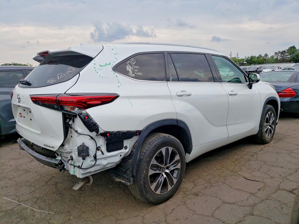 2022 Toyota Highlander მანქანა იყიდება აუქციონზე, vin: 5TDHZRBH1NS569427, აუქციონის ნომერი: 58932096