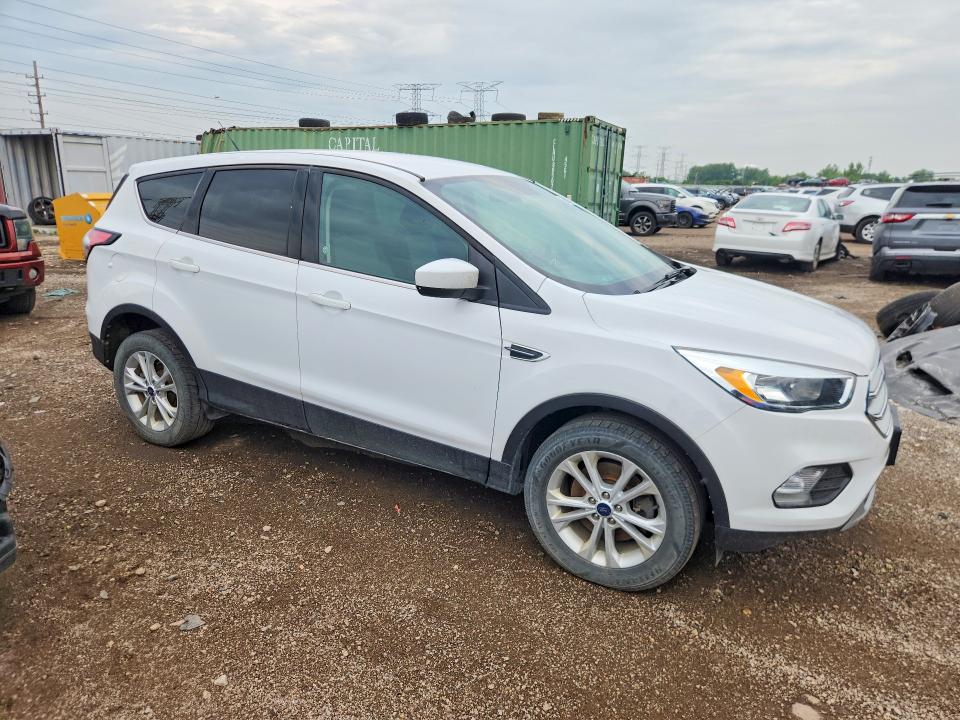Продажа на аукционе авто 2017 Ford Escape, vin: 1FMCU9GDXHUD64618, номер лота: 56242676