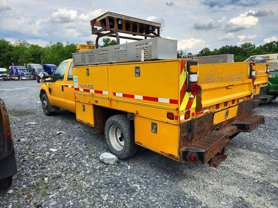 58531876 :رقم المزاد ، 1FD8W3G69FED21457 vin ، 2015 Ford F350 مزاد بيع