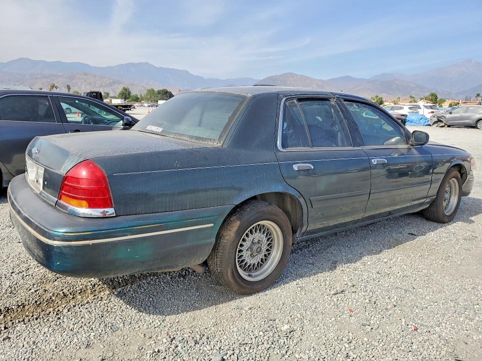 Aukcja sprzedaży 1998 Ford Crown Victoria, vin: 2FAFP74W1WX172857, numer aukcji: 55104816