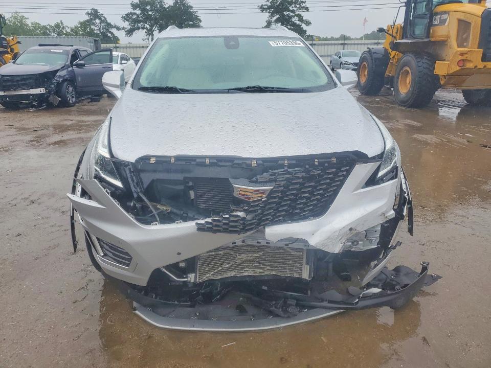 57705396 :رقم المزاد ، 1GYKNCRS3LZ142725 vin ، 2020 Cadillac Xt5 مزاد بيع