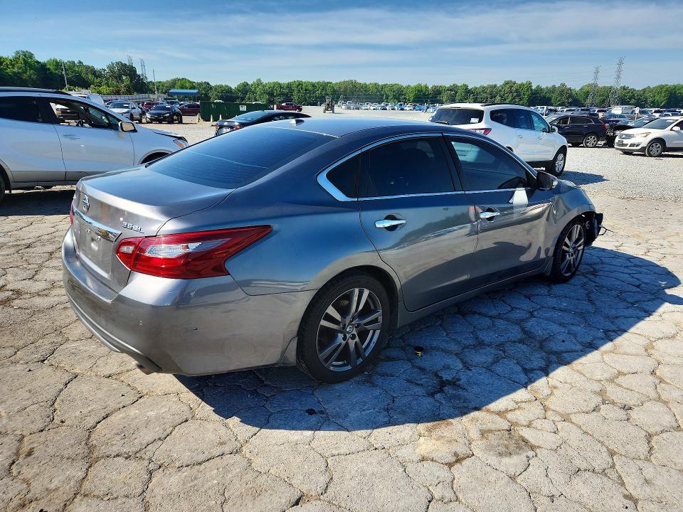 Продажа на аукционе авто 2018 Nissan Altima, vin: 1N4BL3AP2JC152168, номер лота: 55620376