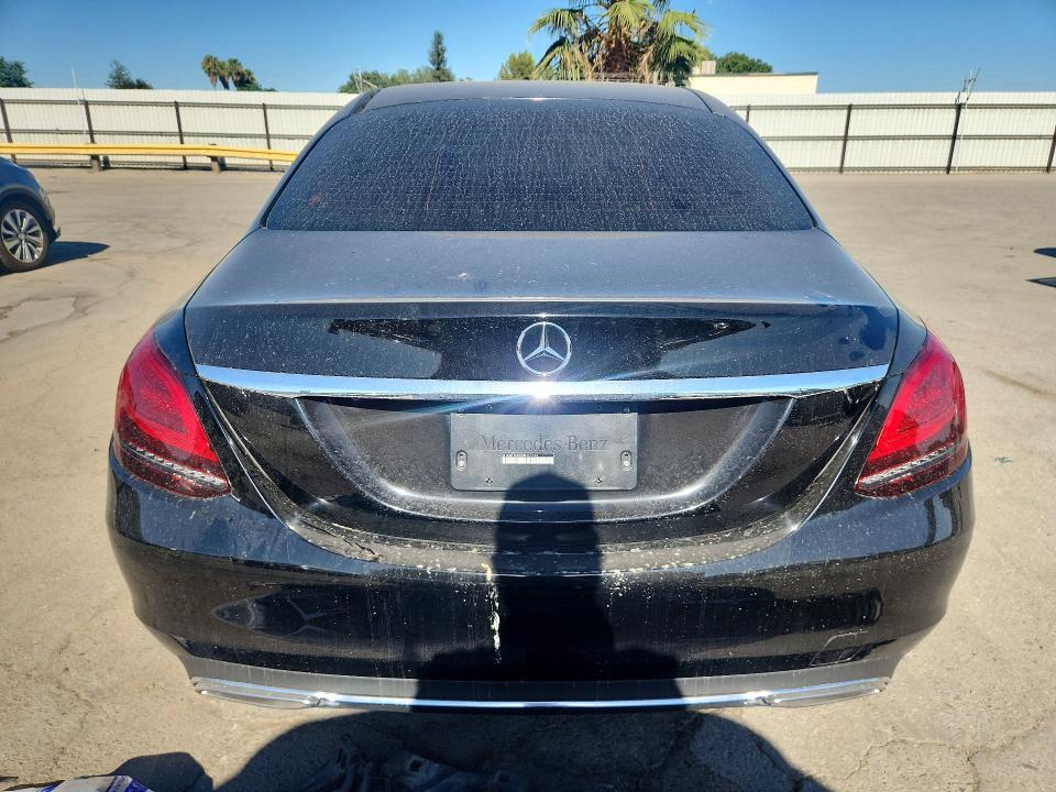 58407986 :رقم المزاد ، W1KWF8DB0MR627162 vin ، 2021 Mercedes-benz C مزاد بيع