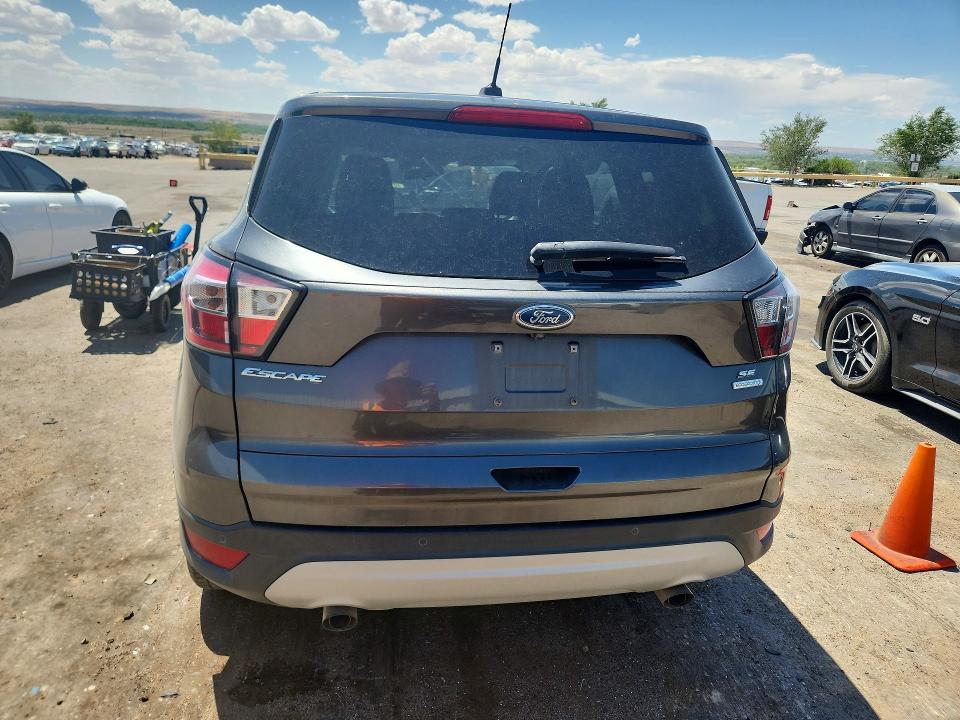 2017 Ford Escape მანქანა იყიდება აუქციონზე, vin: 1FMCU0GD0HUE98517, აუქციონის ნომერი: 57408516