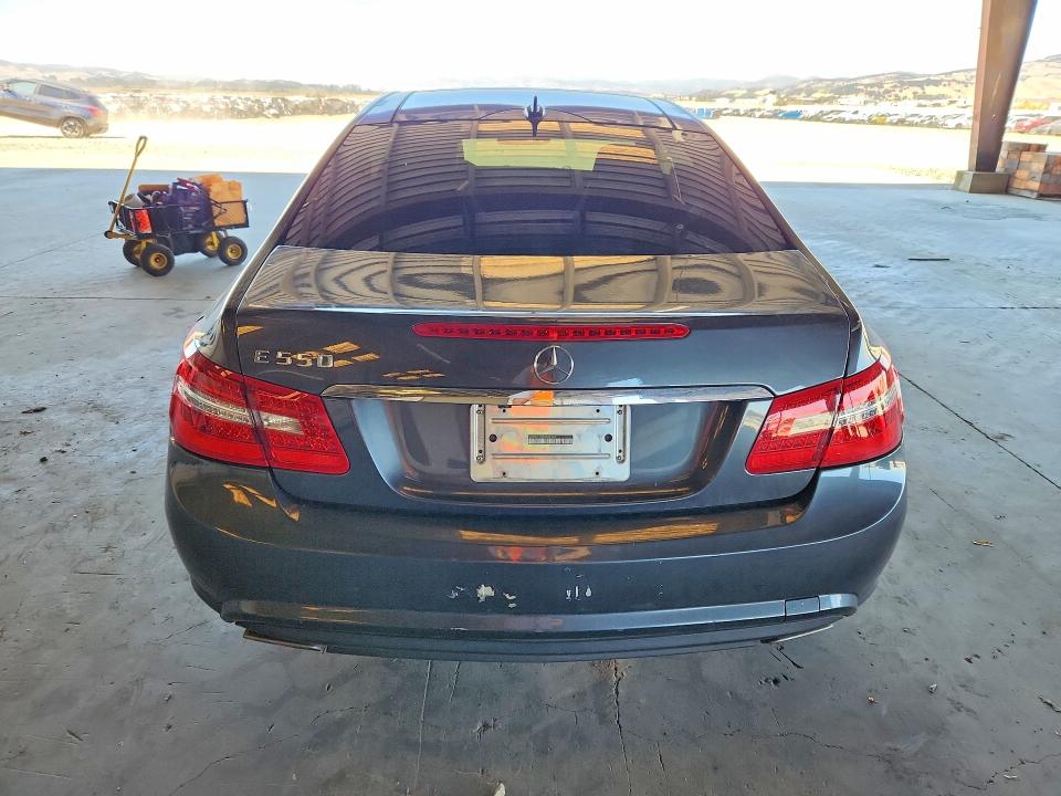 58608246 :رقم المزاد ، WDDKJ7CB5AF048481 vin ، 2010 Mercedes-benz E مزاد بيع