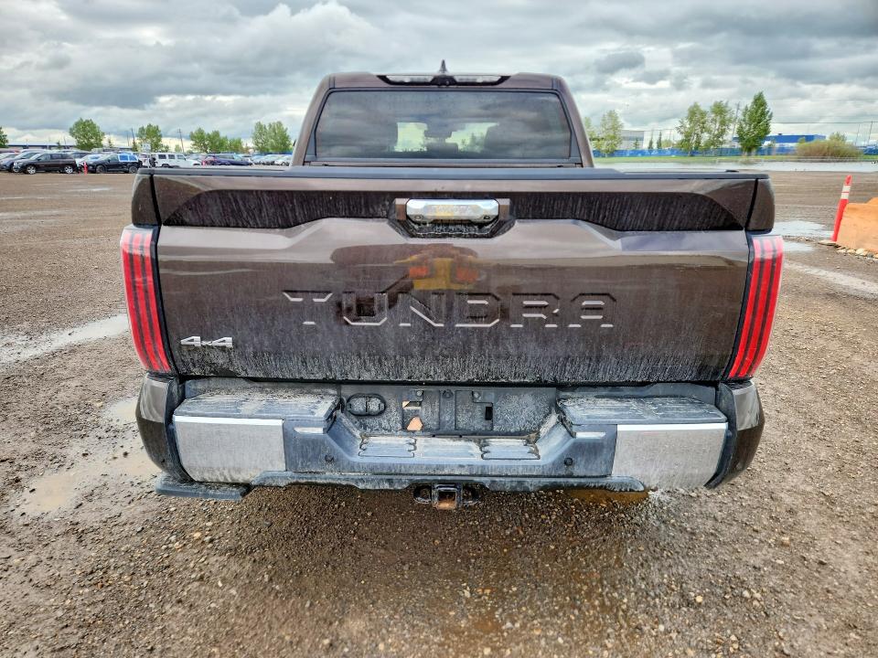 57226376 :رقم المزاد ، 5TFMC5DB6NX006689 vin ، 2022 Toyota Tundra مزاد بيع