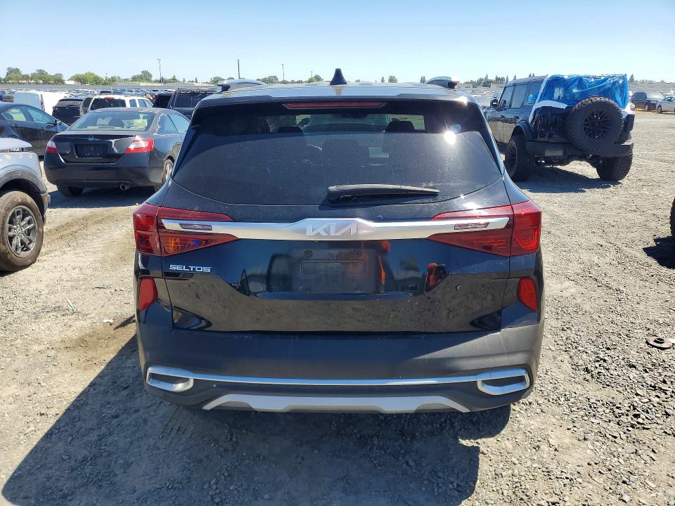 2023 Kia Seltos მანქანა იყიდება აუქციონზე, vin: KNDEU2AA6P7373655, აუქციონის ნომერი: 55643536