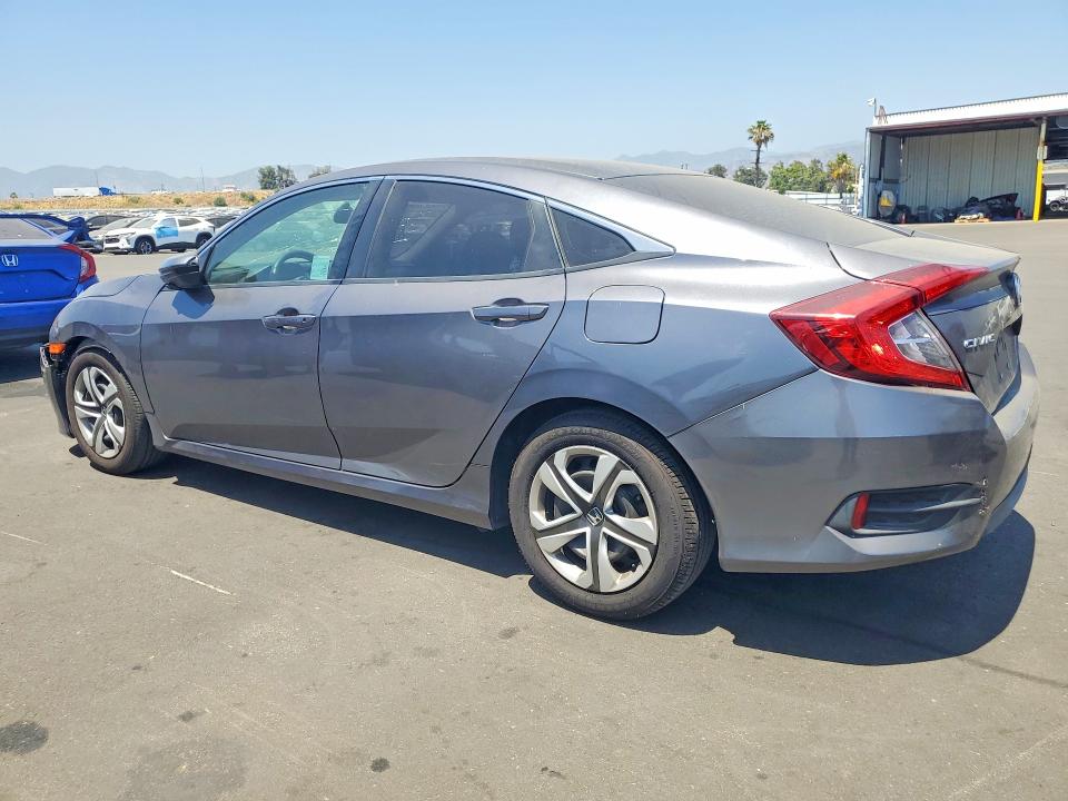 56183726 :رقم المزاد ، 2HGFC2F53JH608982 vin ، 2018 Honda Civic مزاد بيع