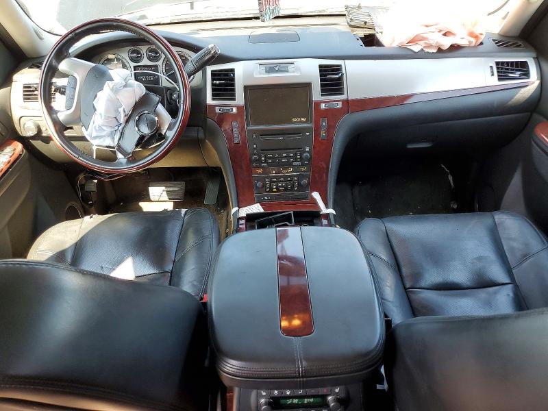 Auction sale of the 2010 Cadillac Escalade, vin: 1GYUCAEF8AR171338, lot number: 55188336