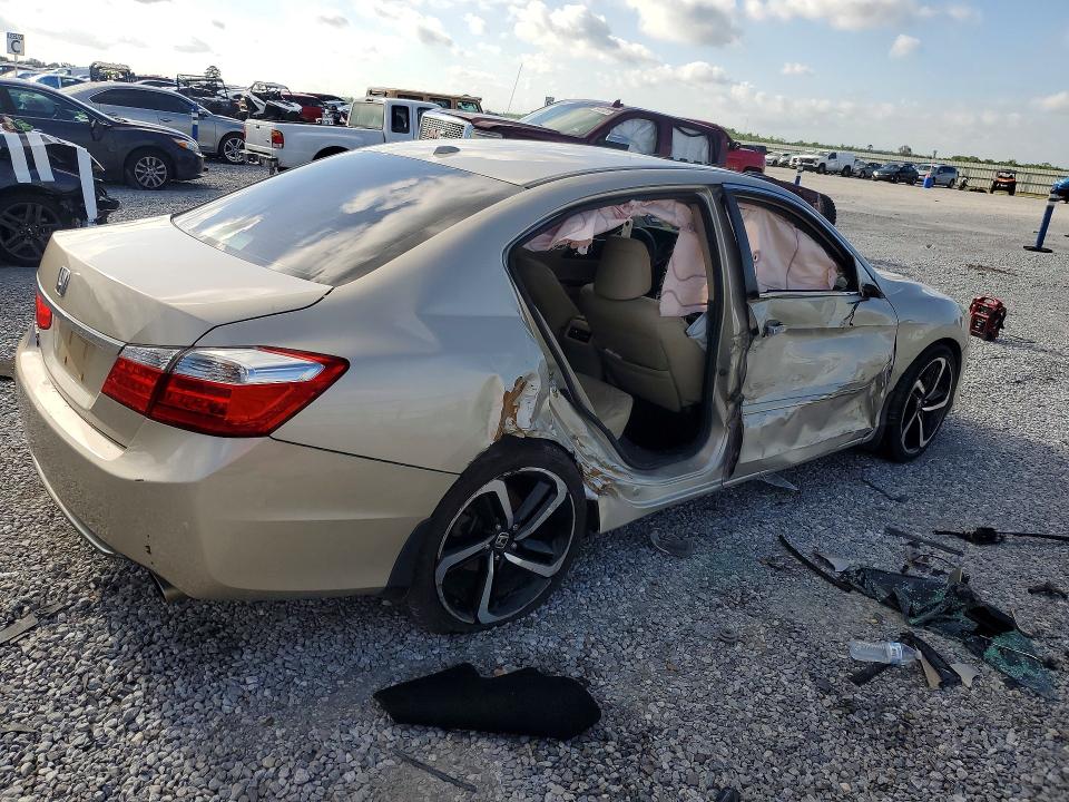 2015 Honda Accord მანქანა იყიდება აუქციონზე, vin: 1HGCR2F85FA111465, აუქციონის ნომერი: 55544696