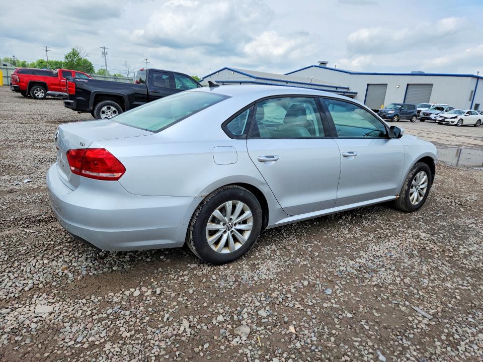 Продажа на аукционе авто 2015 Volkswagen Passat, vin: 1VWAS7A34FC011832, номер лота: 57031436