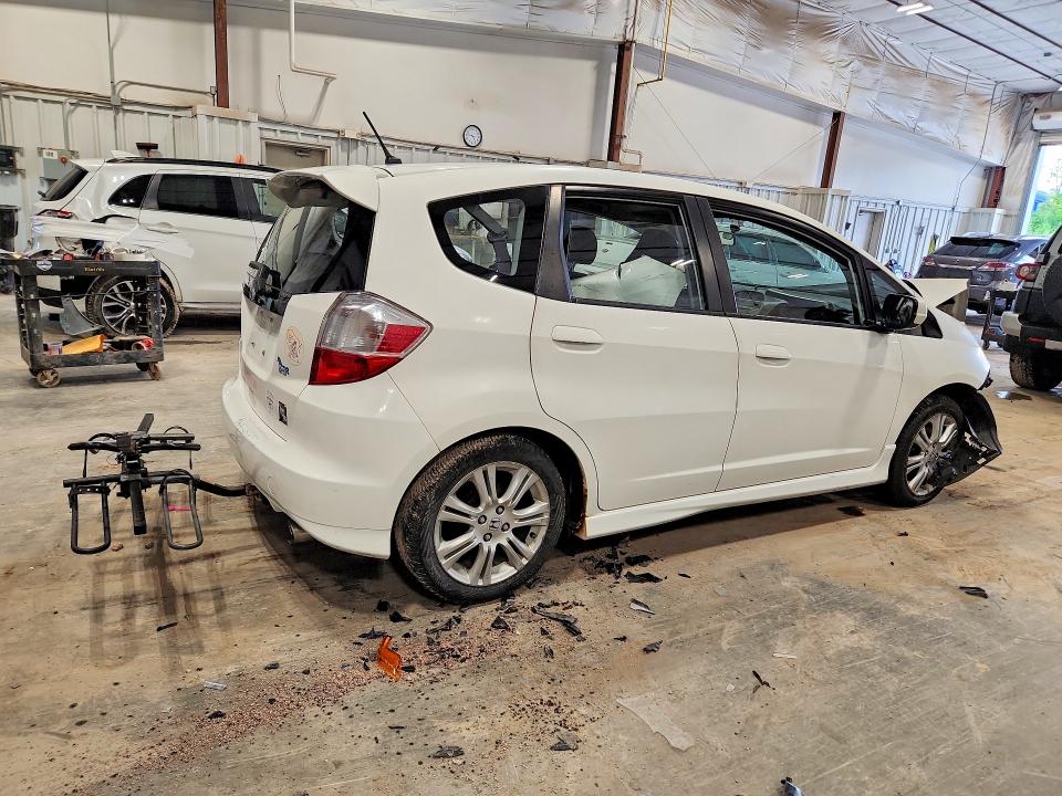 57705546 :رقم المزاد ، JHMGE8H40AC030944 vin ، 2010 Honda Fit مزاد بيع