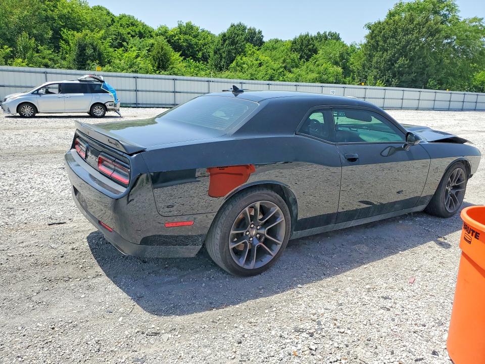 58884946 :رقم المزاد ، 2C3CDZFJ1NH238081 vin ، 2022 Dodge Challenger مزاد بيع