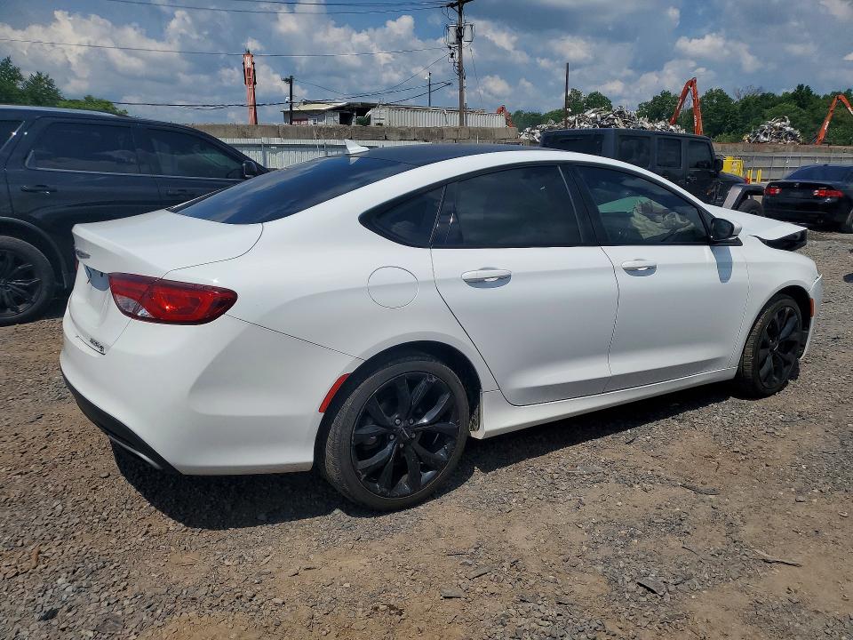 59114206 :رقم المزاد ، 1C3CCCDG4FN673905 vin ، 2015 Chrysler 200 مزاد بيع
