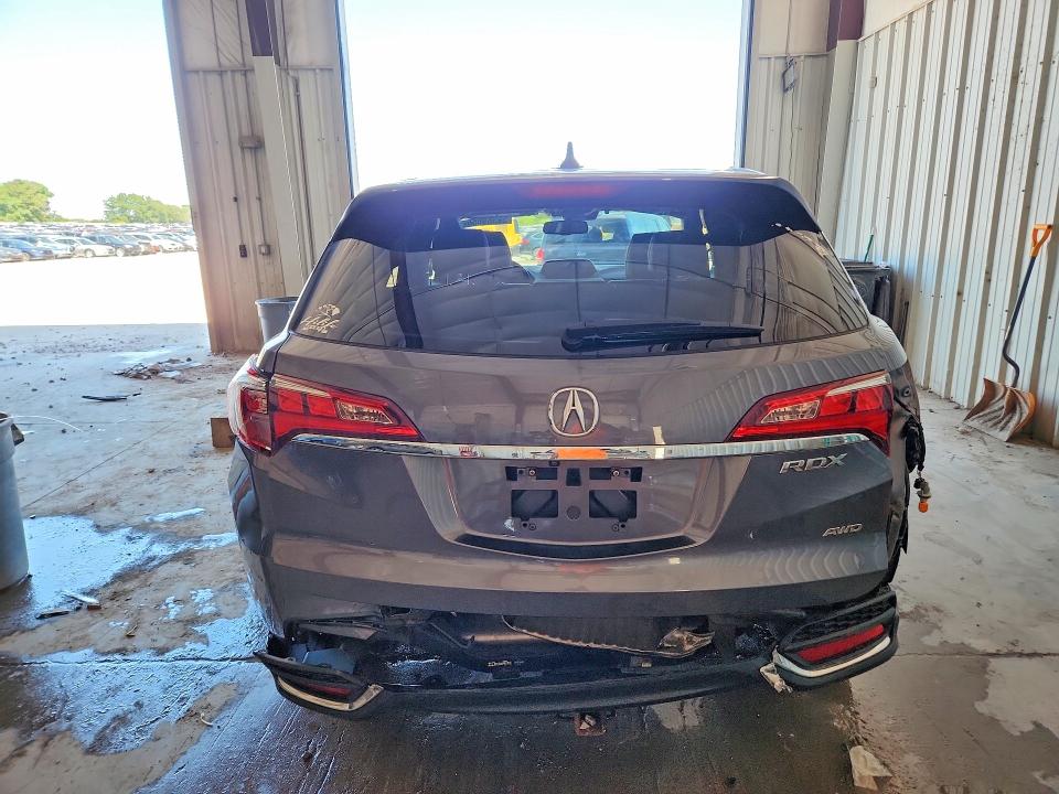 Auction sale of the 2017 Acura Rdx, vin: 5J8TB4H71HL029471, lot number: 58369656