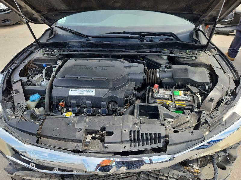 55786086 :رقم المزاد ، 1HGCR3F94HA015053 vin ، 2017 Honda Accord مزاد بيع