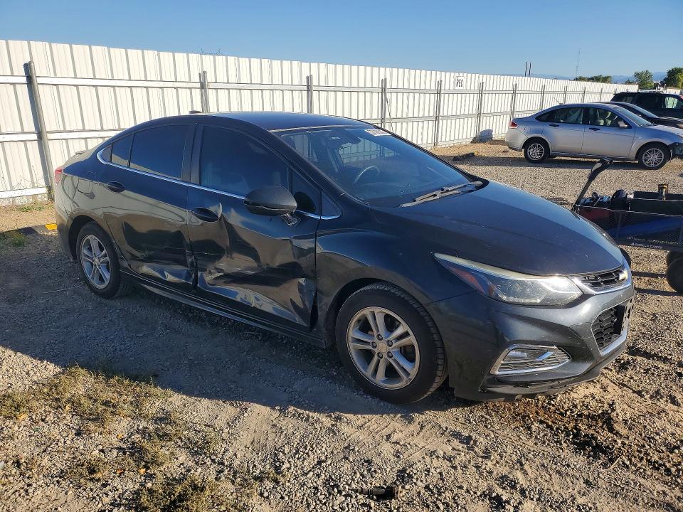 57199846 :رقم المزاد ، 1G1BE5SM1J7152328 vin ، 2018 Chevrolet Cruze مزاد بيع
