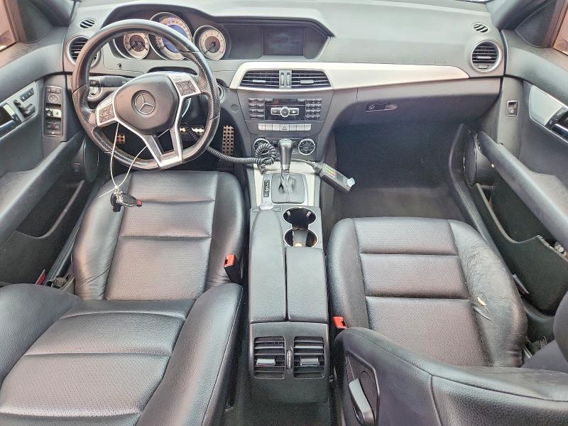 2013 Mercedes-benz C მანქანა იყიდება აუქციონზე, vin: WDDGF4HB2DR294017, აუქციონის ნომერი: 57132886