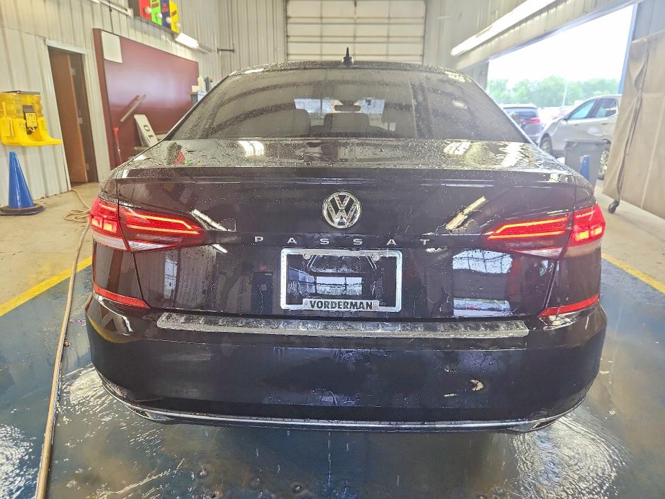 Продаж на аукціоні авто 2021 Volkswagen Passat, vin: 1VWSA7A3XMC008891, номер лоту: 56667126
