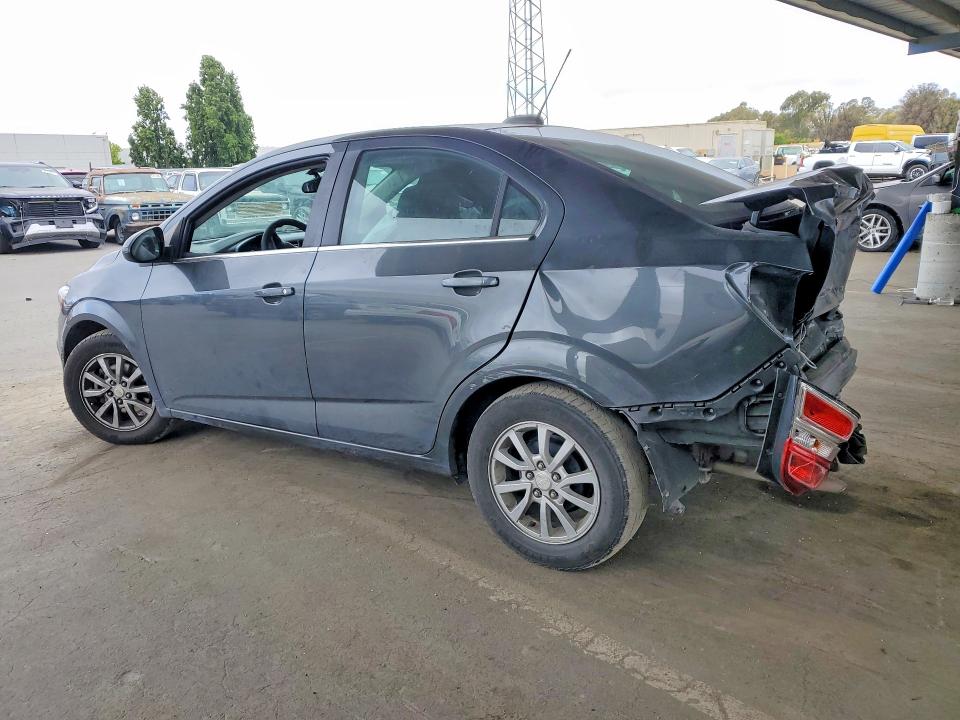 58954396 :رقم المزاد ، 1G1JD5SGXJ4114753 vin ، 2018 Chevrolet Sonic مزاد بيع