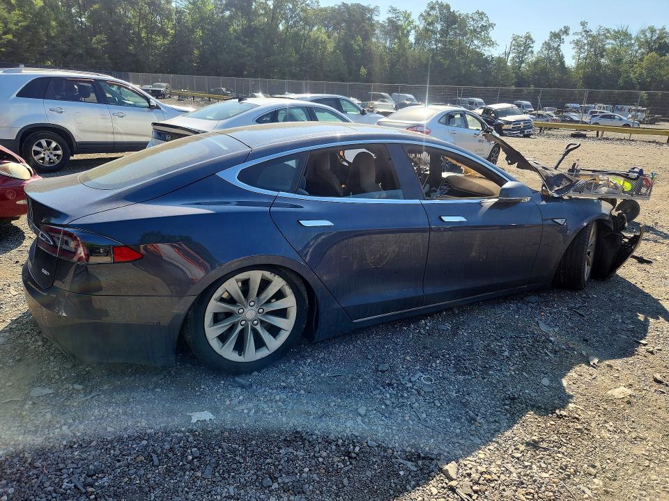 57669636 :رقم المزاد ، 5YJSA1E27GF139432 vin ، 2016 Tesla Model S مزاد بيع