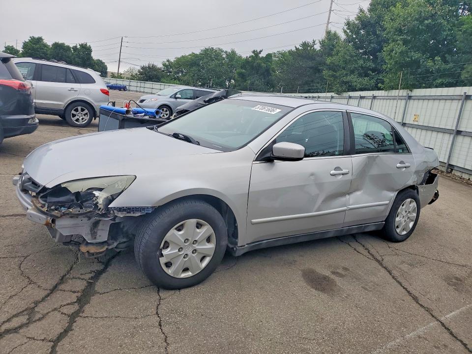 57061606 :رقم المزاد ، 1HGCM56313A125203 vin ، 2003 Honda Accord مزاد بيع