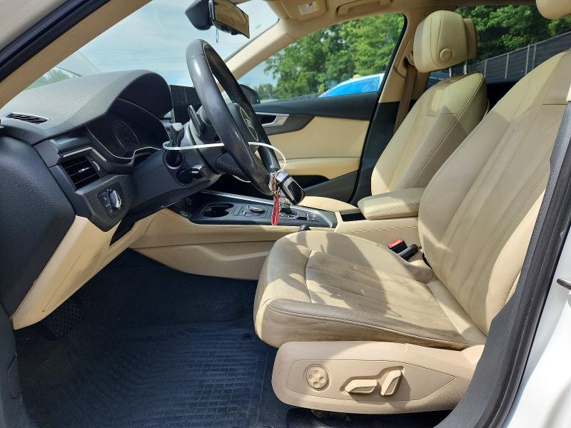 57879116 :رقم المزاد ، WAUGMAF4XHN043937 vin ، 2017 Audi A4 مزاد بيع