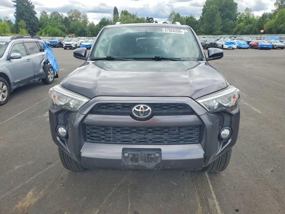 57028356 :رقم المزاد ، JTEBU5JR8J5489139 vin ، 2018 Toyota 4runner مزاد بيع