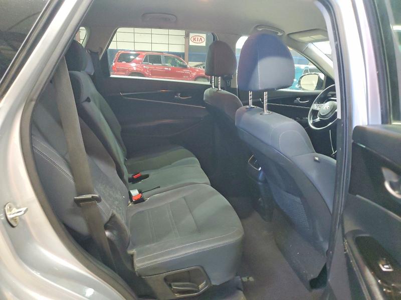 2019 Kia Sorento მანქანა იყიდება აუქციონზე, vin: 5XYPG4A55KG483400, აუქციონის ნომერი: 57664246