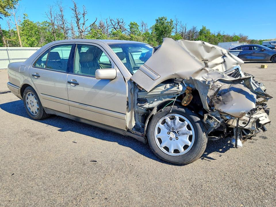 Aukcja sprzedaży 1998 Mercedes-benz E, vin: WDBJF65F7WA609994, numer aukcji: 56674206