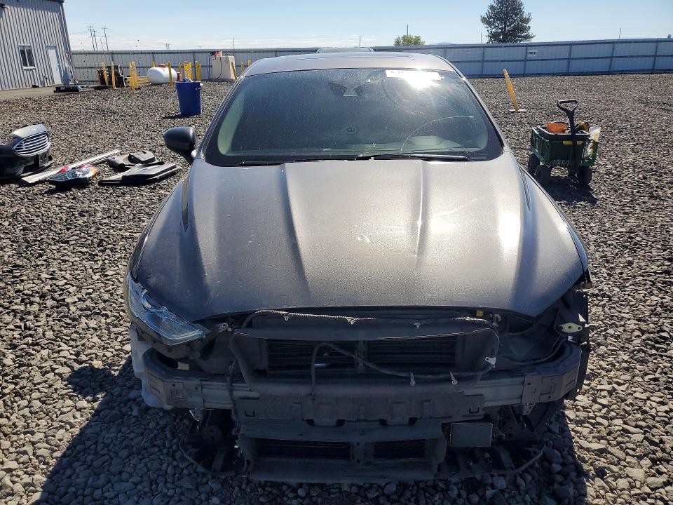 57078786 :رقم المزاد ، 3FA6P0HD1LR149895 vin ، 2020 Ford Fusion مزاد بيع