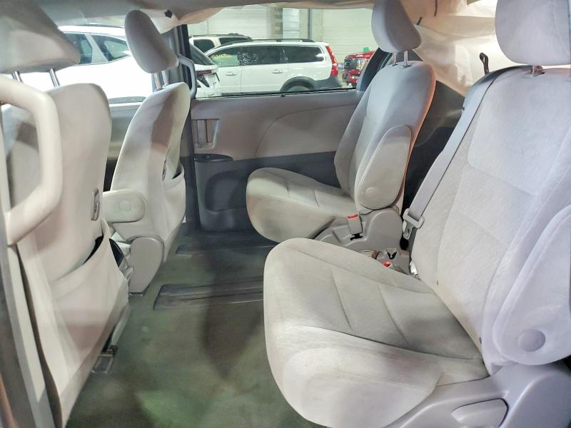 Aukcja sprzedaży 2015 Toyota Sienna, vin: 5TDKK3DC5FS662607, numer aukcji: 57179096