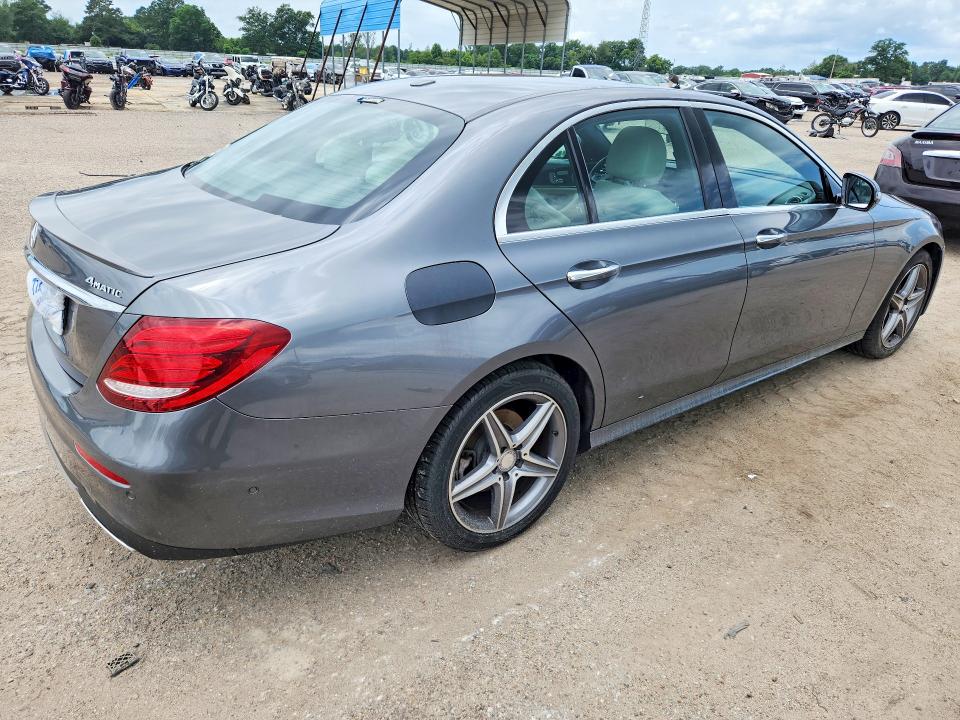 57609896 :رقم المزاد ، WDDZF4KB6HA106072 vin ، 2017 Mercedes-benz E مزاد بيع