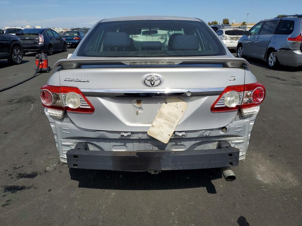 Продаж на аукціоні авто 2013 Toyota Corolla, vin: 2T1BU4EE2DC921883, номер лоту: 85985655
