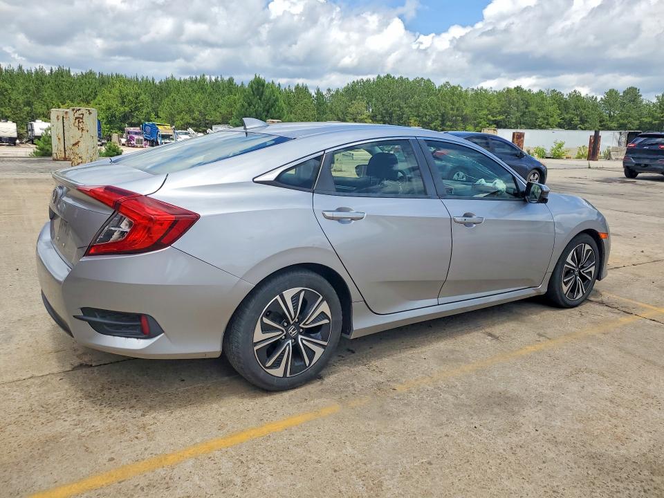 Продаж на аукціоні авто 2018 Honda Civic, vin: JHMFC1F37JX034095, номер лоту: 57360446