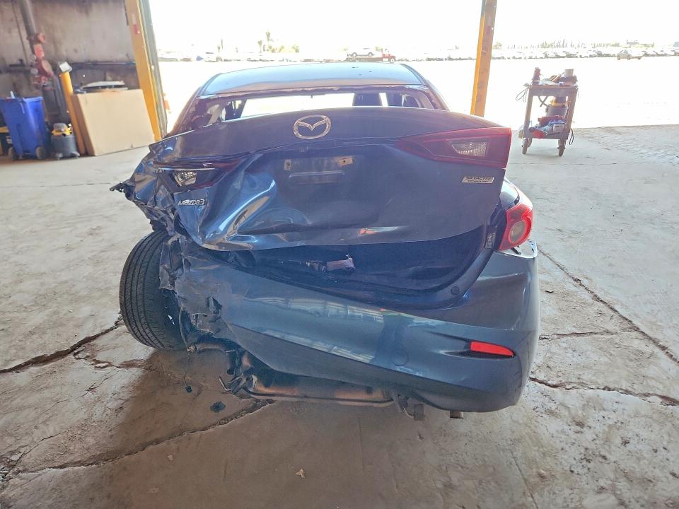 55462016 :رقم المزاد ، JM1BN1V76H1105234 vin ، 2017 Mazda 3 مزاد بيع