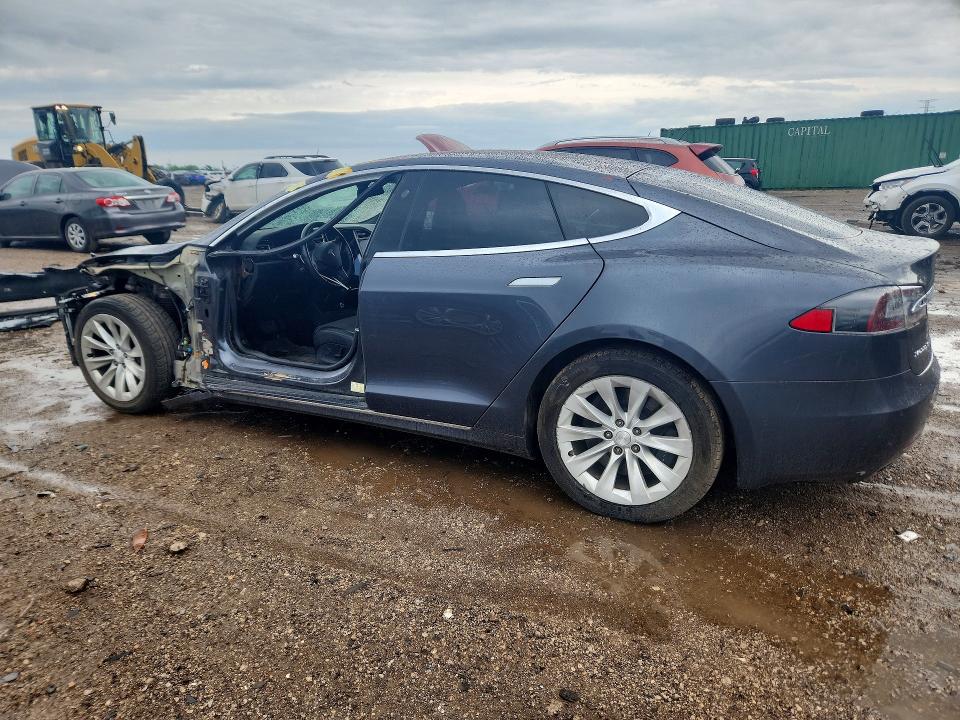 Продаж на аукціоні авто 2018 Tesla Model S, vin: 5YJSA1E22JF274549, номер лоту: 56022466