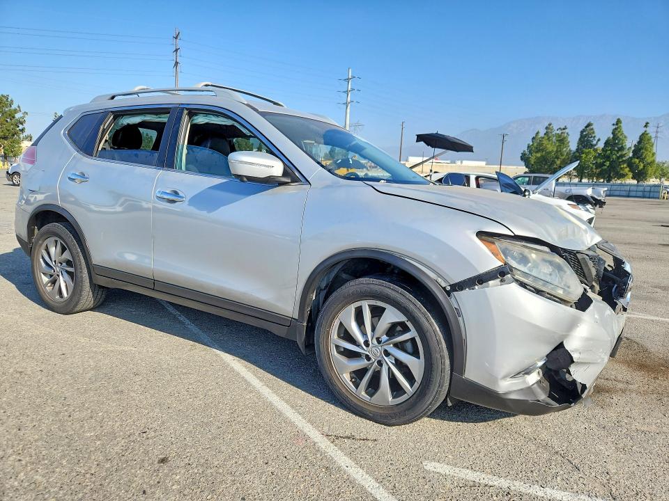 57697316 :رقم المزاد ، 5N1AT2MT9FC861580 vin ، 2015 Nissan Rogue مزاد بيع