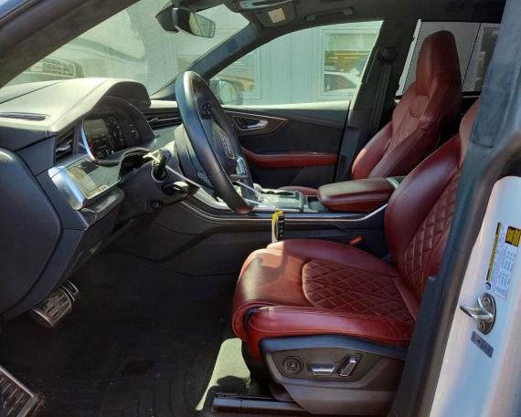 54763466 :رقم المزاد ، WA1CWBF14MD011633 vin ، 2021 Audi Sq8 مزاد بيع