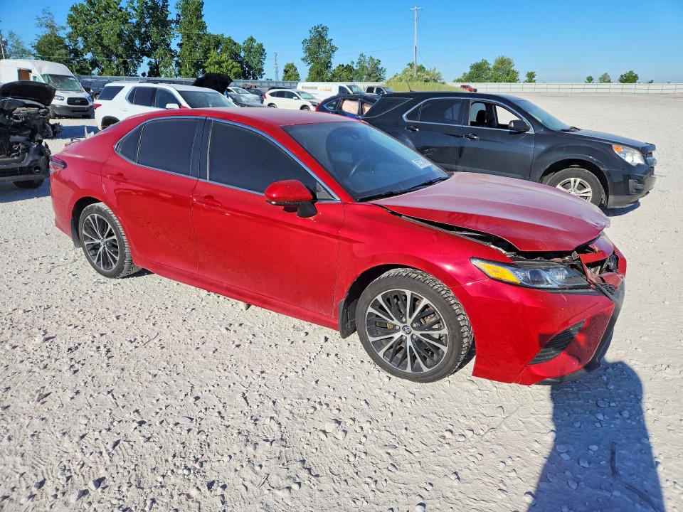 55727846 :رقم المزاد ، 4T1B11HK4KU224896 vin ، 2019 Toyota Camry مزاد بيع