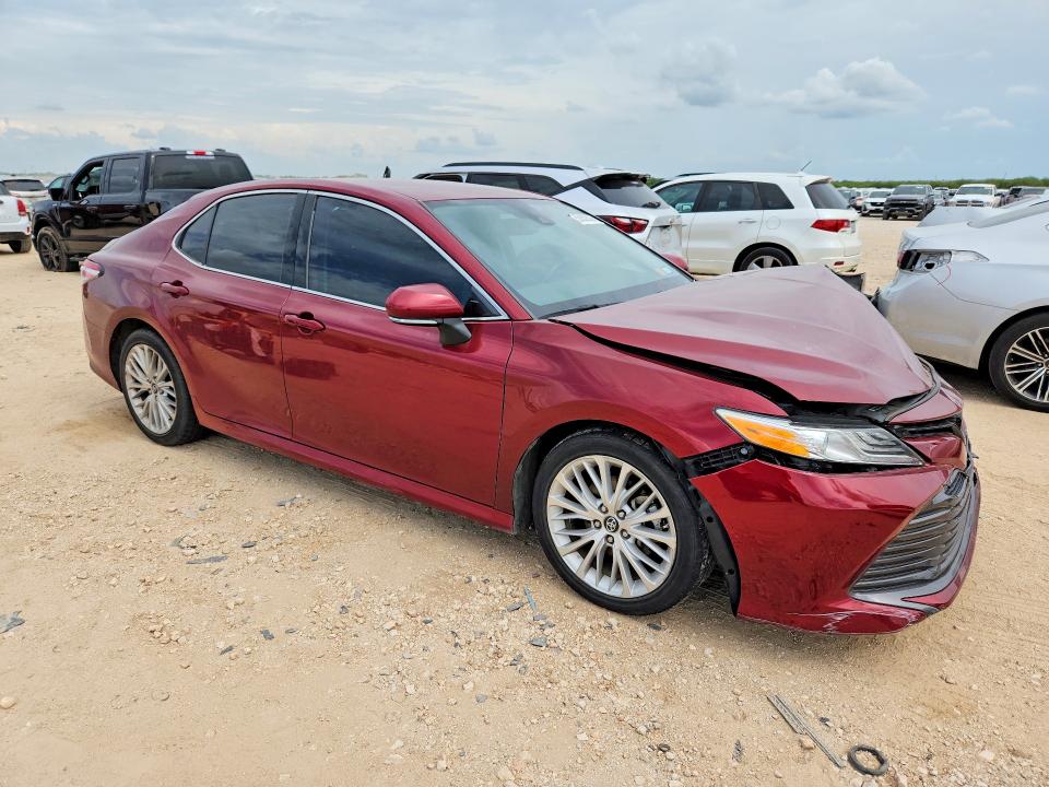 Продажа на аукционе авто 2019 Toyota Camry, vin: 4T1B11HK0KU703462, номер лота: 55802626