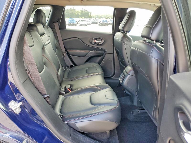 56739256 :رقم المزاد ، 1C4PJMBS5FW687208 vin ، 2015 Jeep Cherokee مزاد بيع