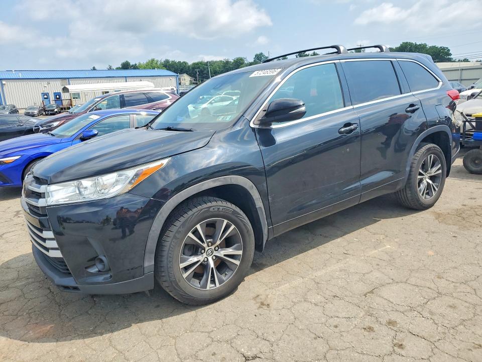 Продажа на аукционе авто 2018 Toyota Highlander, vin: 5TDBZRFH2JS850520, номер лота: 57246596