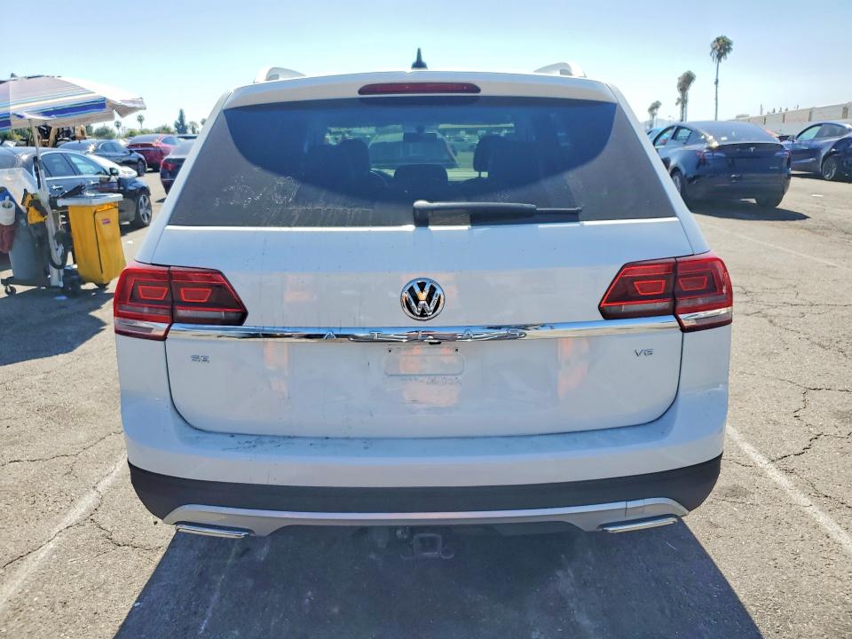 Auction sale of the 2019 Volkswagen Atlas, vin: 1V2DR2CAXKC610169, lot number: 57913246