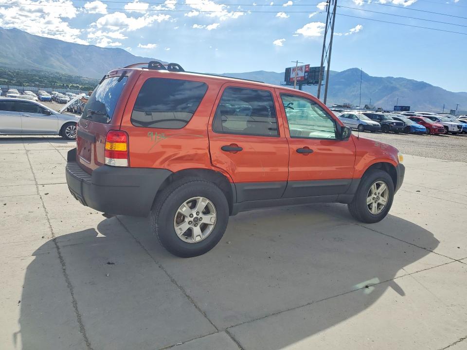 56050136 :رقم المزاد ، 1FMYU93196KC94054 vin ، 2006 Ford Escape مزاد بيع