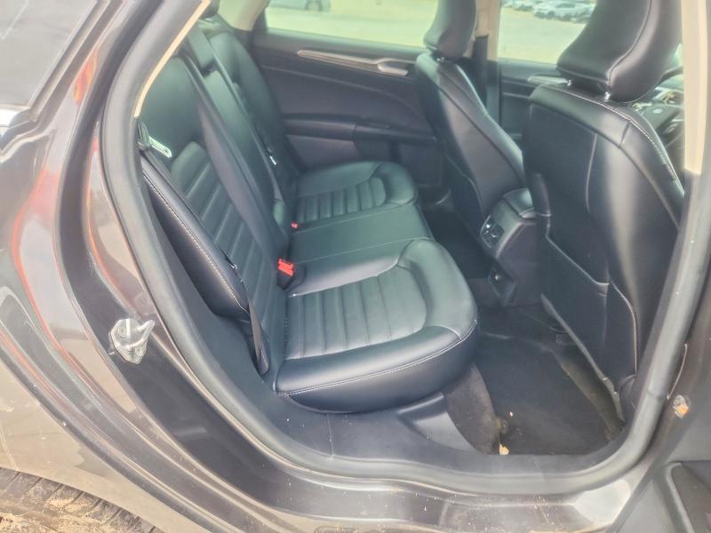 56590716 :رقم المزاد ، 3FA6P0HD1HR371831 vin ، 2017 Ford Fusion مزاد بيع
