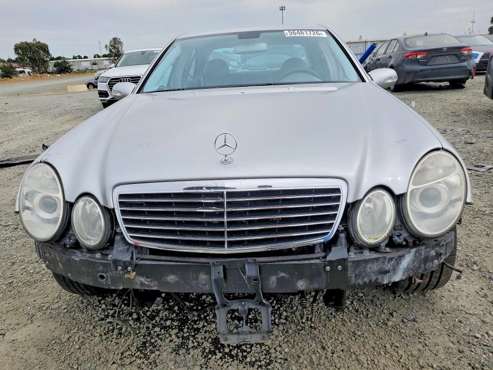 2004 Mercedes-benz E მანქანა იყიდება აუქციონზე, vin: WDBUF65J44A500553, აუქციონის ნომერი: 56461726