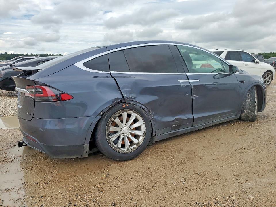 Продажа на аукционе авто 2019 Tesla Model X, vin: 5YJXCBE20KF157365, номер лота: 57375436